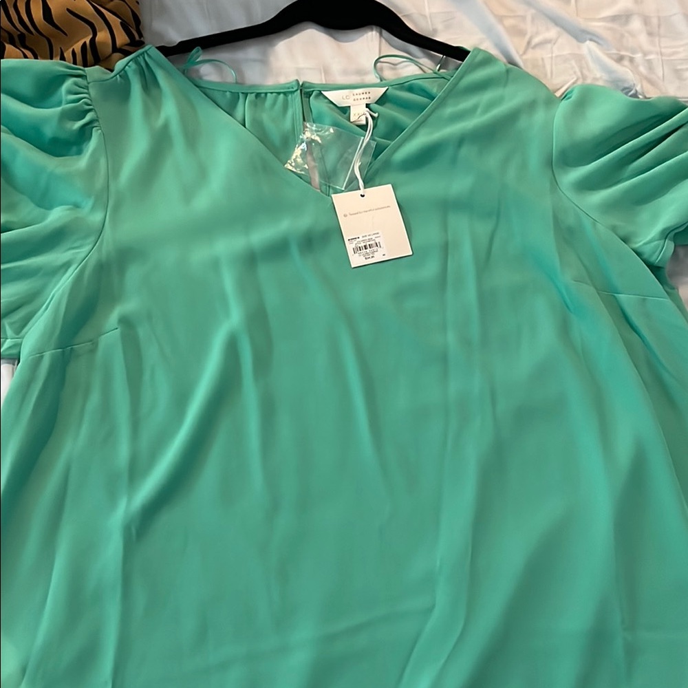 LC Lauren Conrad Green Short Sleeve Blouse